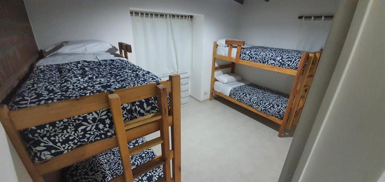 La Veleta Hotel Puerto Madryn Buitenkant foto
