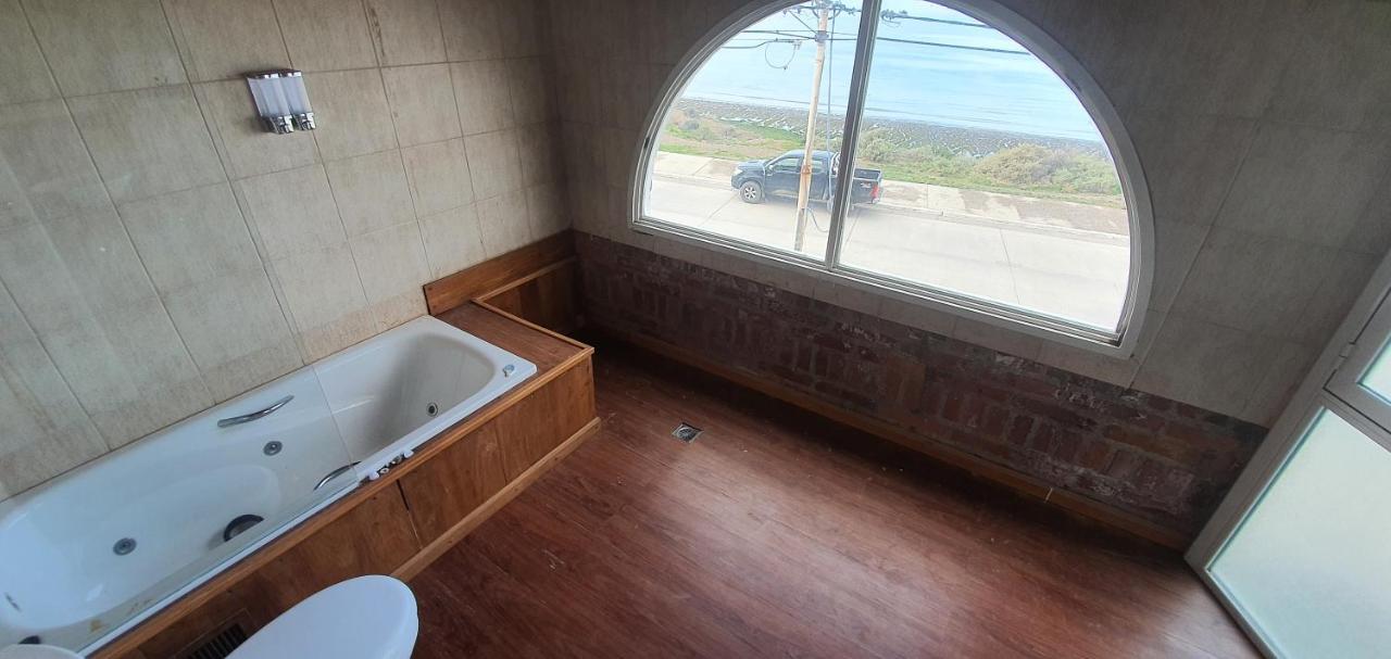 La Veleta Hotel Puerto Madryn Buitenkant foto